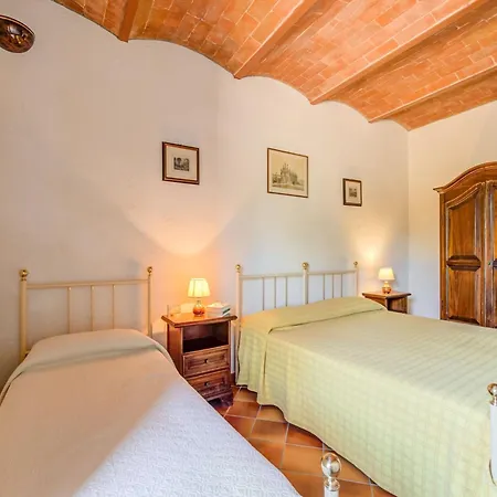 Countryside In Gambassi Terme With Garden Holiday home Querce (Lucca)